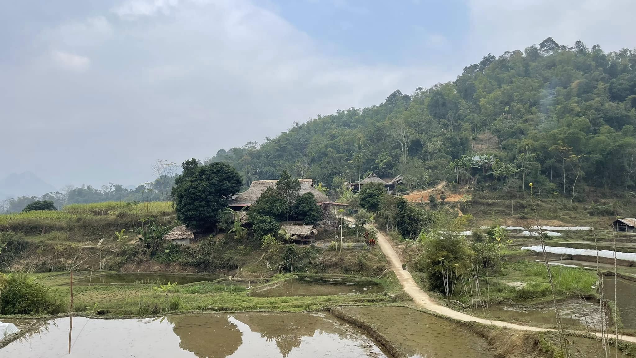 Half-Day Light Cycling: Cultural Experience in Lao Chải & Tả Van Valley